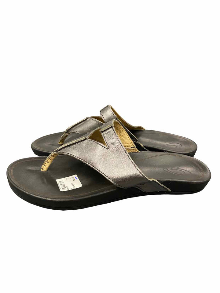 OluKai Shoe Size 8 Black Sandals