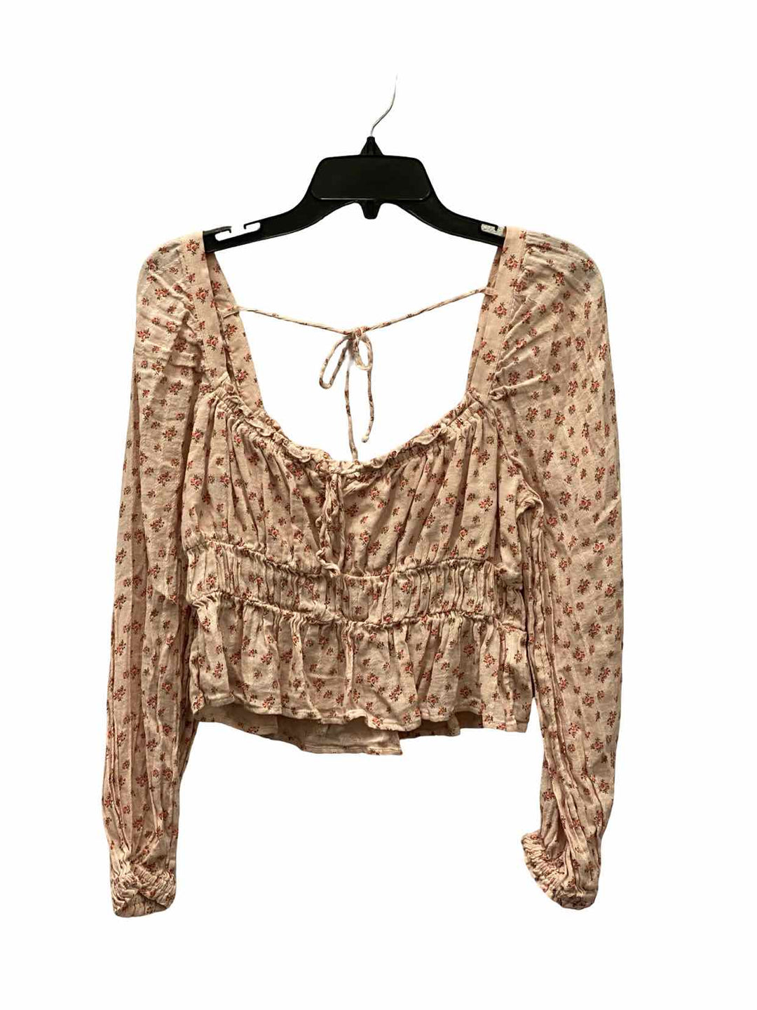American Eagle Size M Pink Floral Long Sleeve Shirts