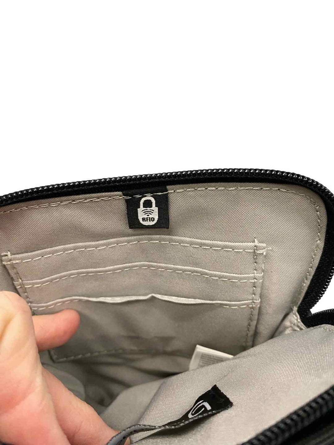 Baggallini Black Purse