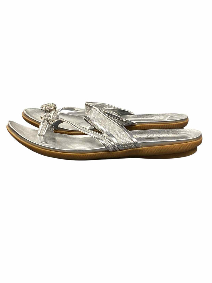 Bolaro Shoe Size 10 Silver Sandals