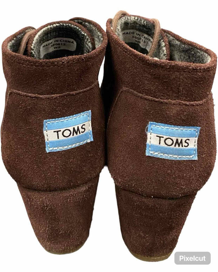 Toms Shoe Size 8 Brown Suede Boots(Ankle)