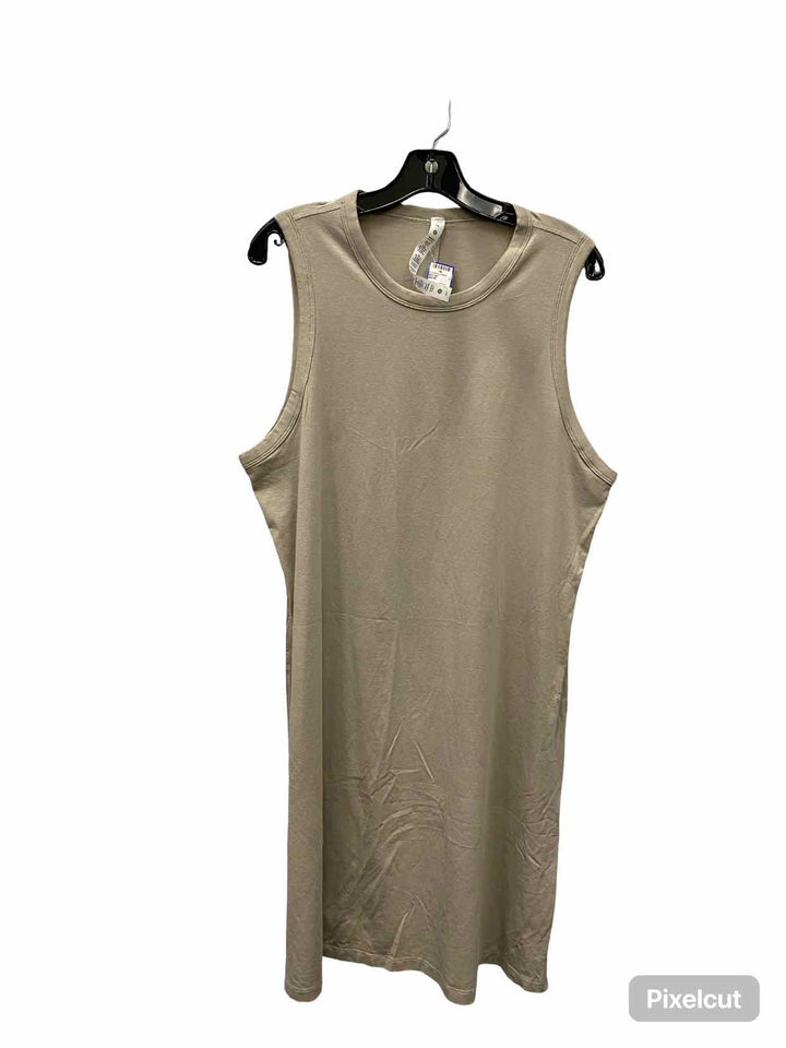 Lululemon Size 14 Beige Dress