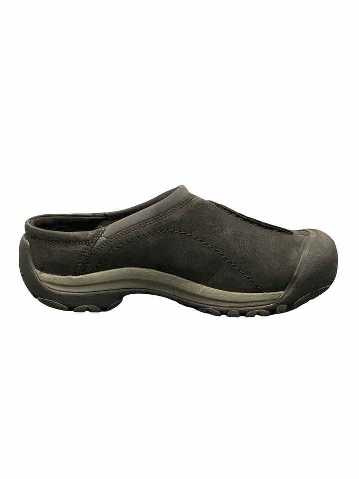Keen Shoe Size 9 Black Leather slip-on Clogs