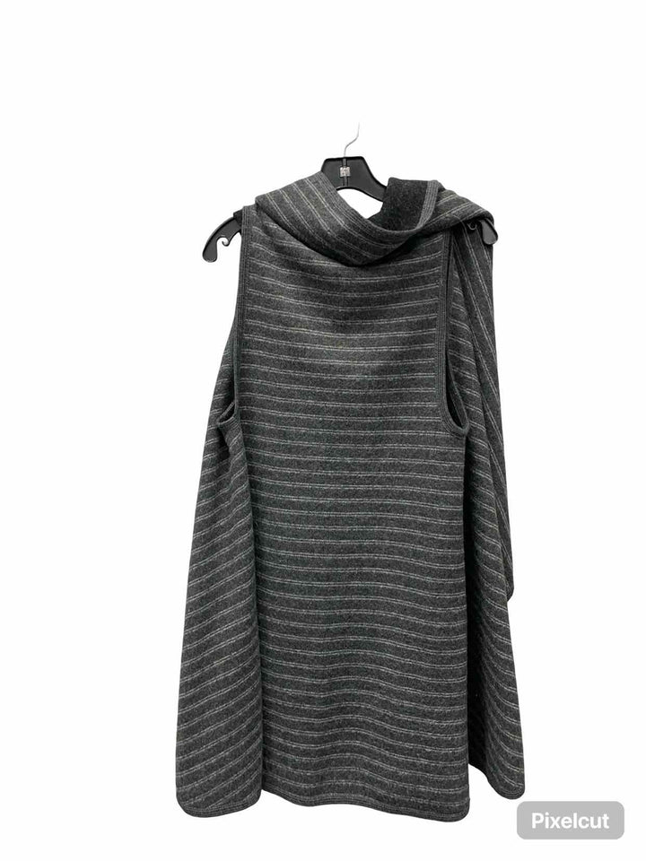 Unknown Brand Size One Size Grey Striped Vest