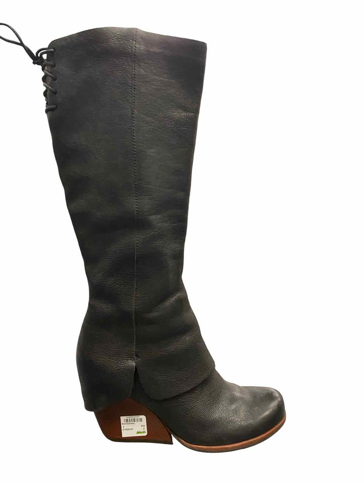 Kork- Ease Shoe Size 8 Black Leather Boots(knee)