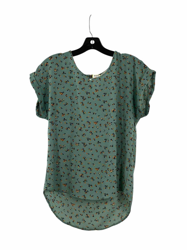 Pink Rose Size M Green Floral Short Sleeve Shirts