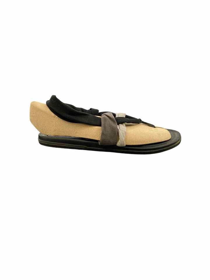 Sanuk Shoe Size 10 Black Sandals