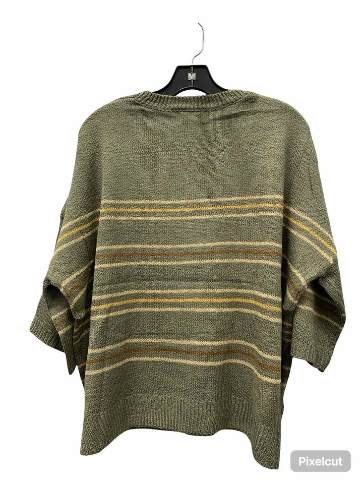 Be Cool Size M Green Stripe Sweater