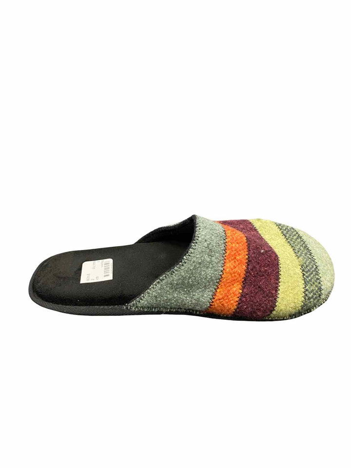 Unknown Shoe Size 7 Green multi color Slippers