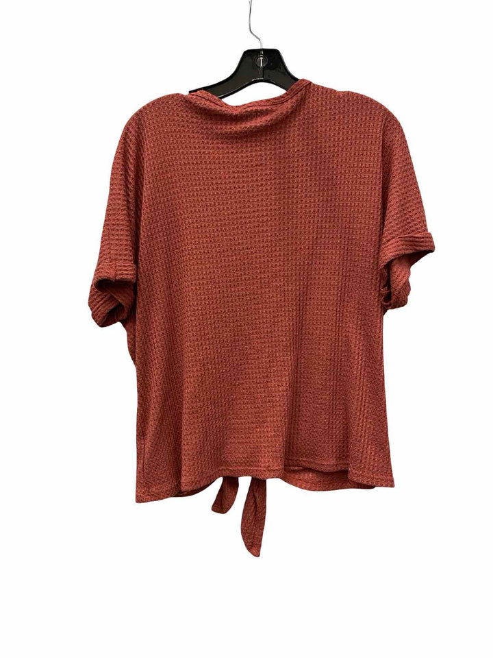 Altar'd State Size L Red Short Sleeve Shirts