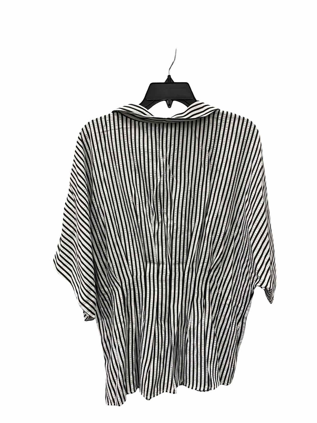 Marc New York Size XL White Black Striped Short Sleeve Shirts