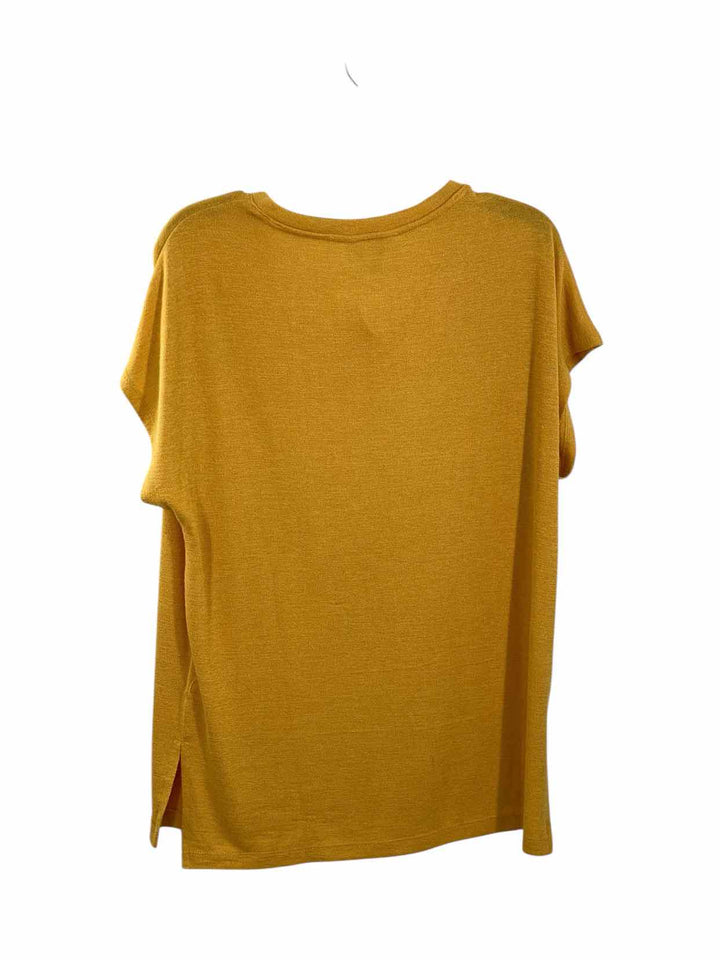 Orvis Size M Yellow Short Sleeve Shirts