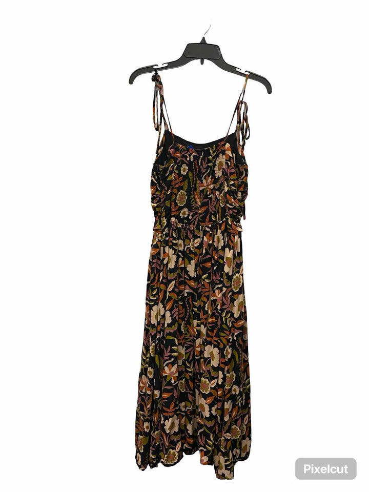 SALTWATER LUXE Size M Black Pink Floral Dress