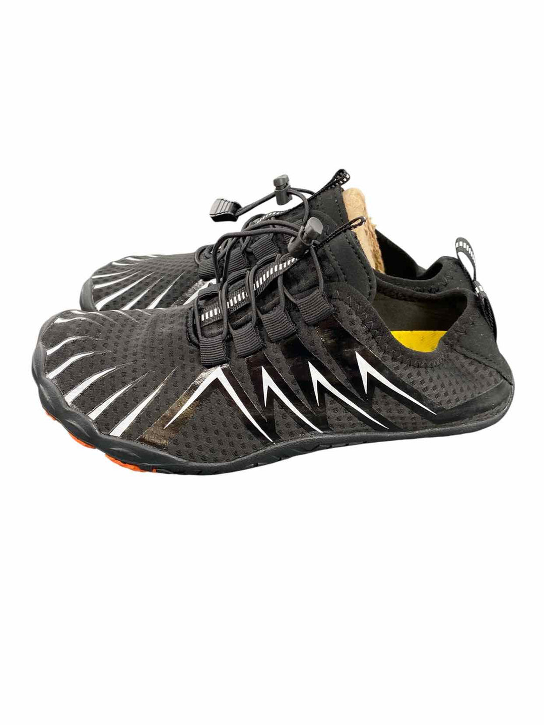Hike Footwear Shoe Size 40 Black White NWT Sneakers