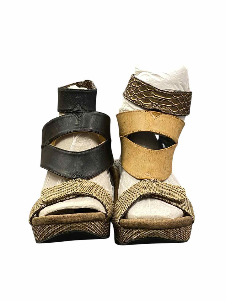 Modzori Shoe Size 8 Brown Black Vegan Reversible Sandals