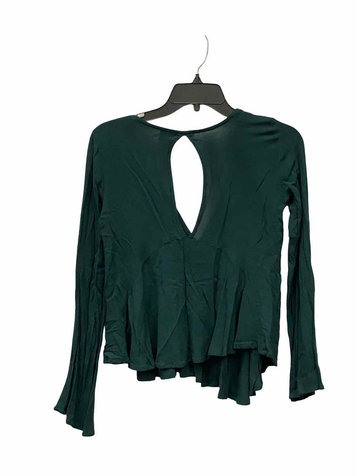 Kimchi Blue Size XS Green Long Sleeve Shirts