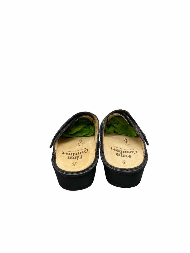 Finn Comfort Shoe Size 40 Black Crocodile Embossed Aussee Clogs