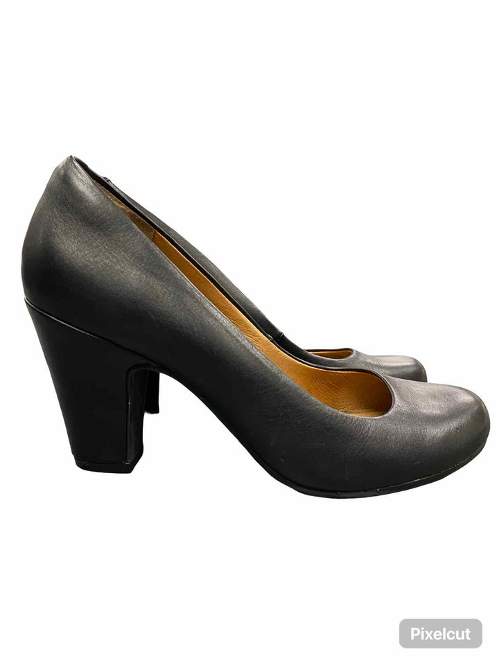 Sofft Shoe Size 8.5 Black Leather Heels