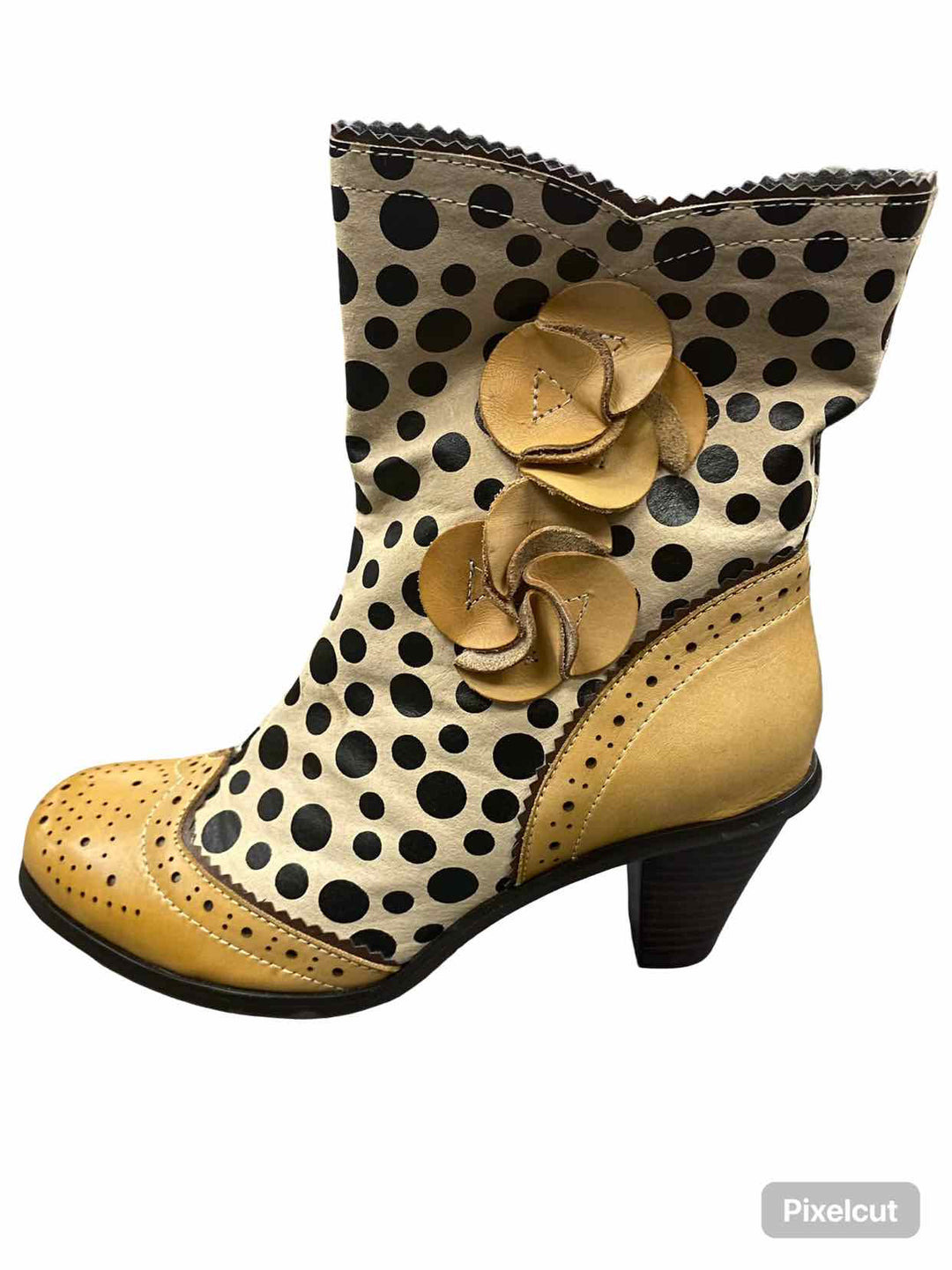 L'Artiste Shoe Size 40 Beige Polka Dot Leather Perignon Boots(Ankle)