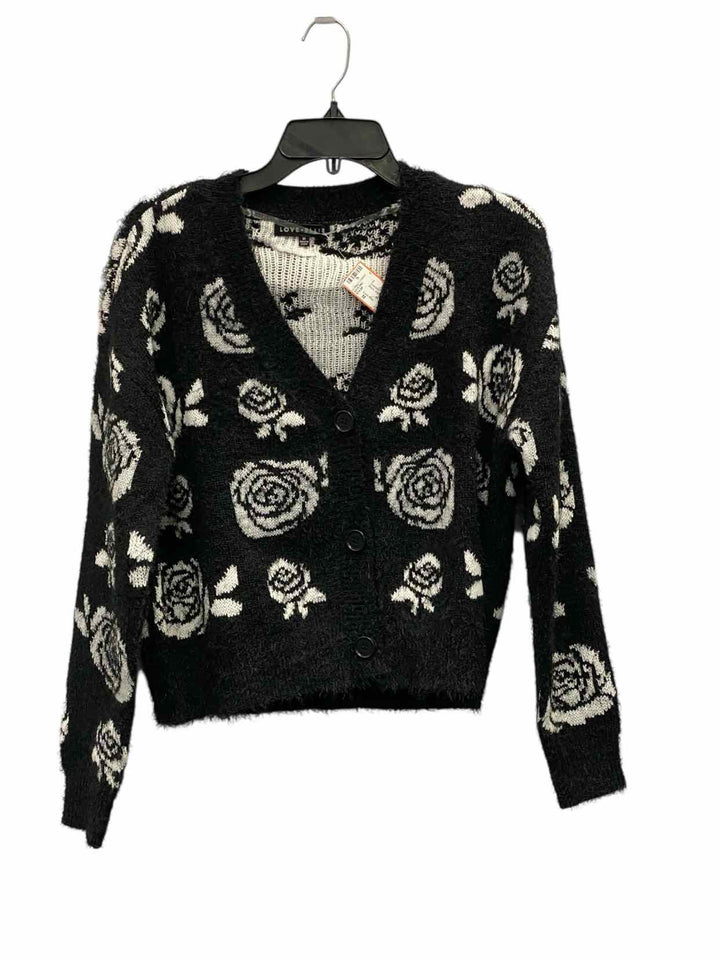 Love Ellie Size M Black White Roses Sweater