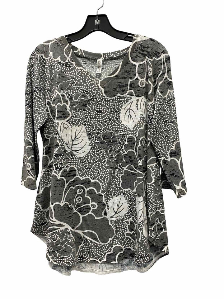 Whimsy Rose Size M Gray Leafy Long Sleeve Shirts
