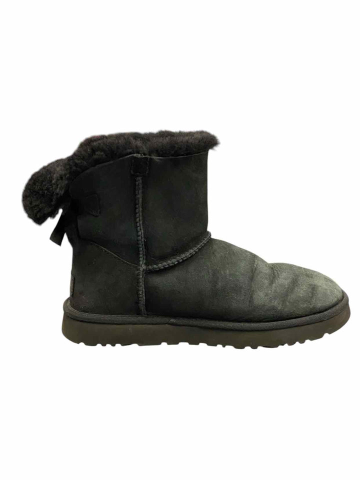 UGG Shoe Size 7 Black Mini Bailey Bow II Boots(Ankle)