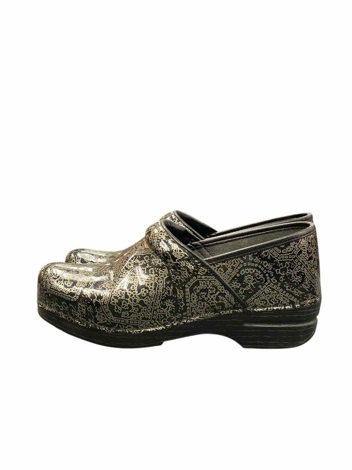 Dansko Shoe Size 40 Black Print Loafers