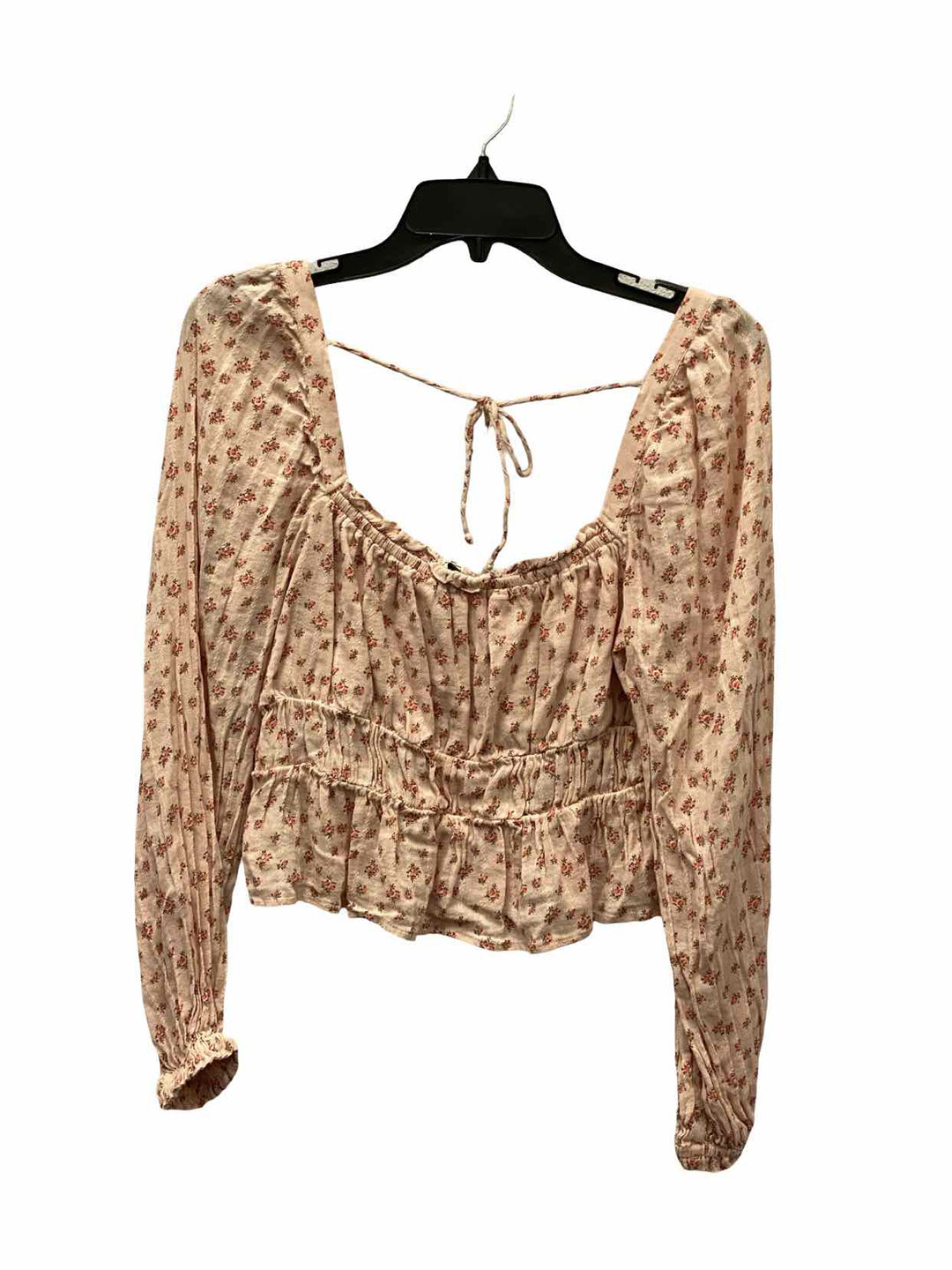 American Eagle Size M Pink Floral Long Sleeve Shirts