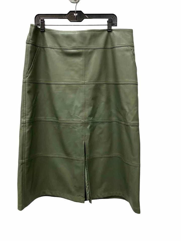 Cabi Size M Green Skirt