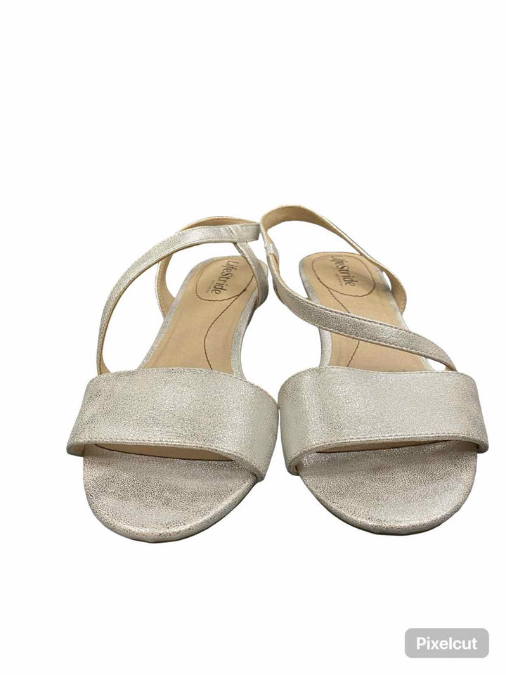 Lifestride Shoe Size 8.5 Silver Yasmine Wedge Sandals