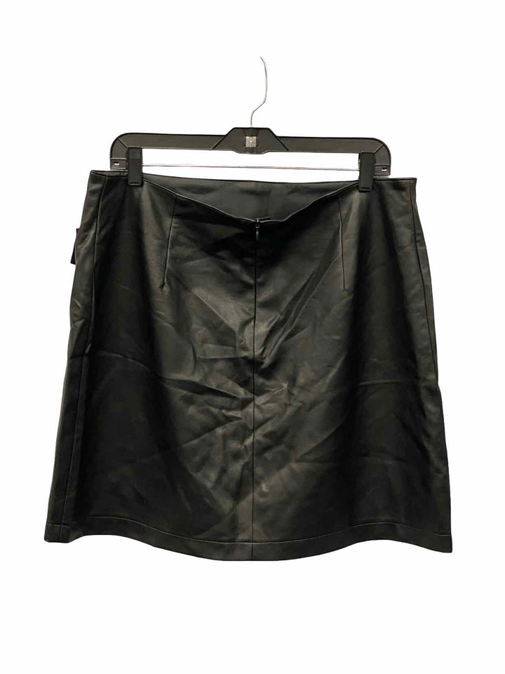 Black Tape Size XL Black Skirt