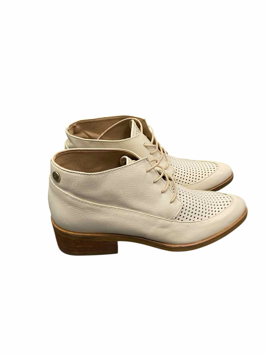 Stivali Shoe Size 36 Cream Leather Boots(Ankle)