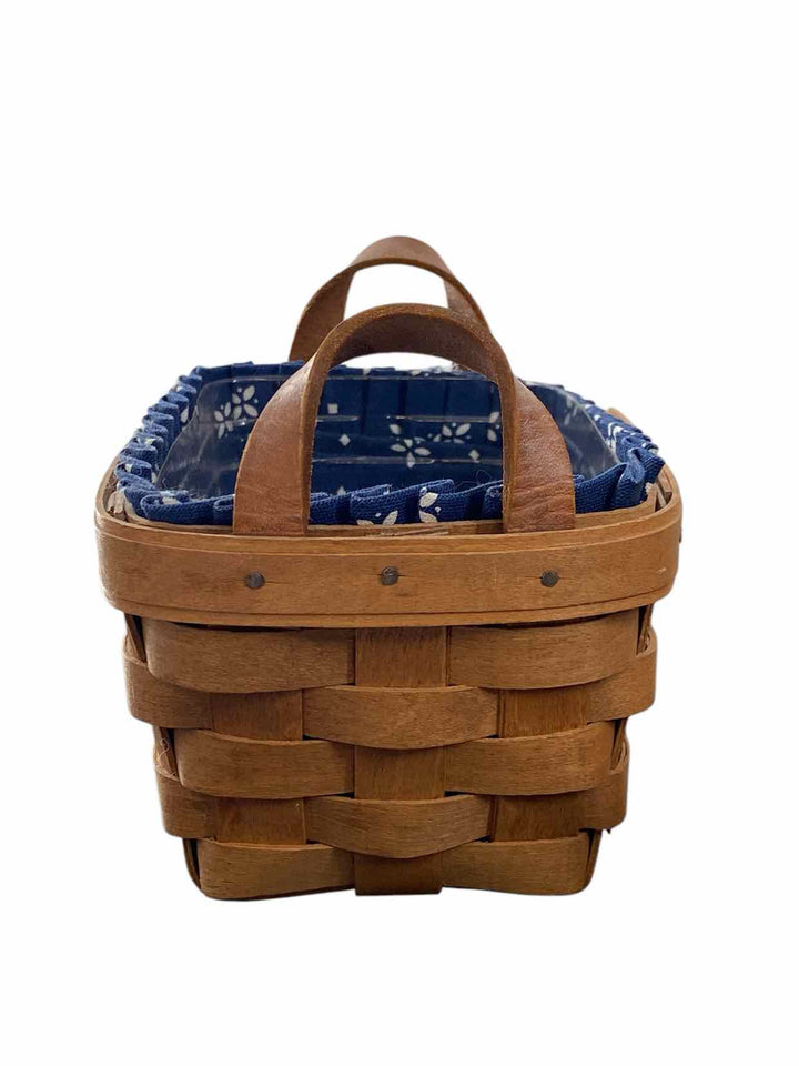 Longaberger Basket Includes Cloth & plastic liner Home Decor