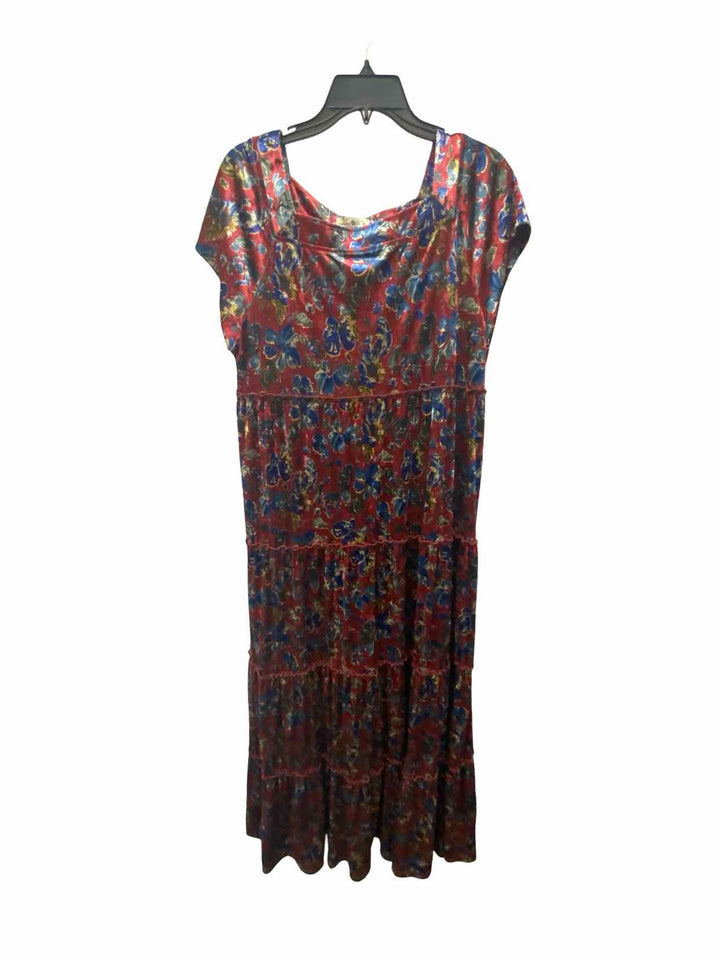 Natural Life Size M Red Blue Floral Dress