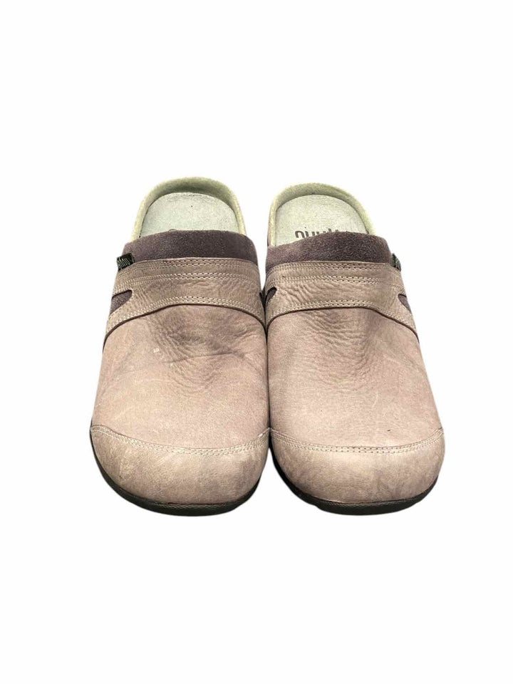 Ahnu Shoe Size 8 Gray Leather Clogs