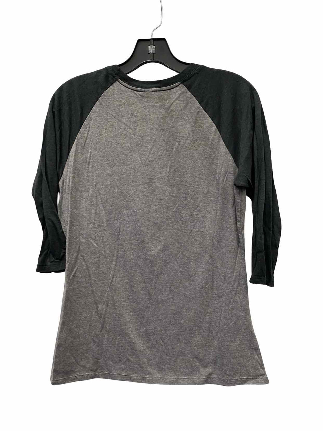 District Size S Grey Long Sleeve Shirts