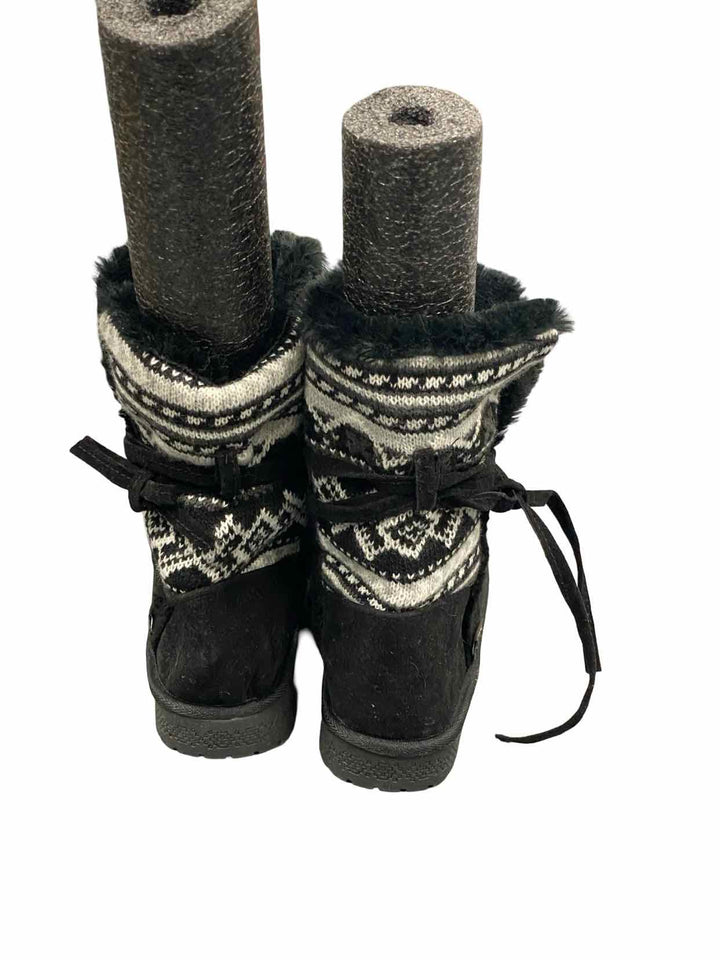 Muk Luks Shoe Size 8 Clementine NWOT Boots(Ankle)