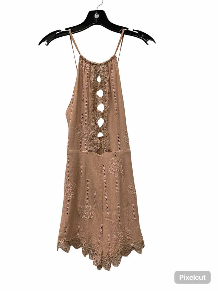 ASTR Size XS Pink Dress