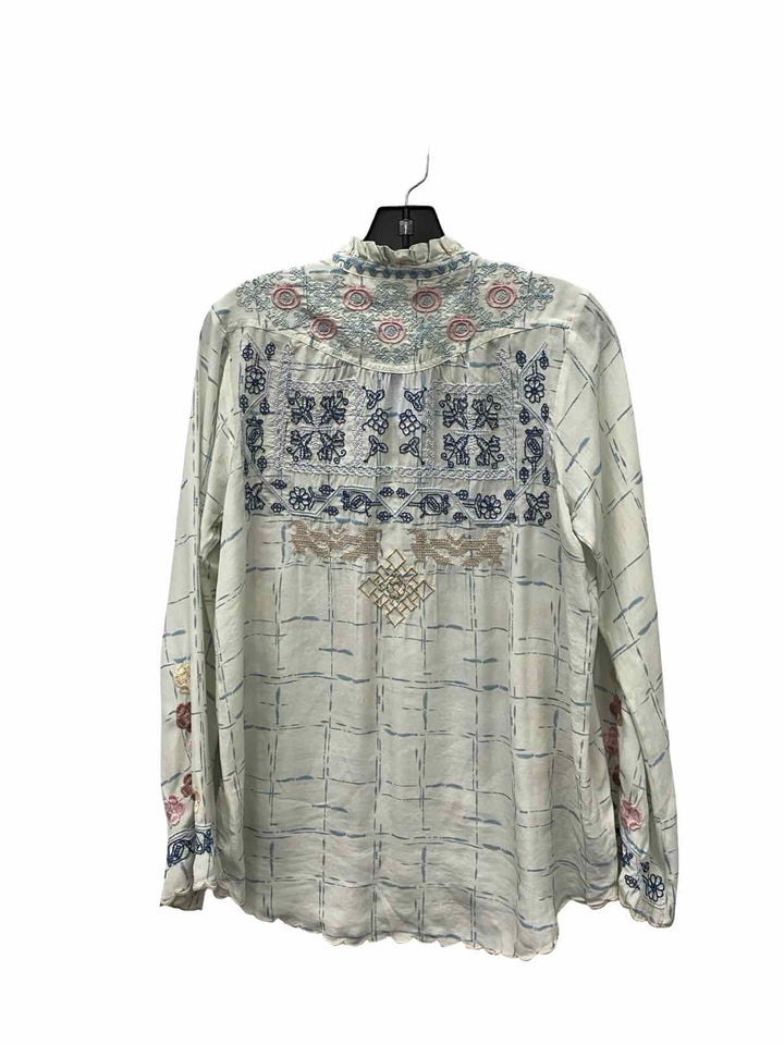 Johnny Was Size XS White Blue Embroidered 100% silk Long Sleeve Shirts