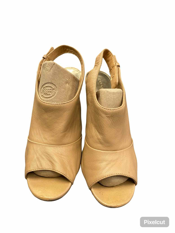 COACH Shoe Size 8.5 Tan Leather Heels
