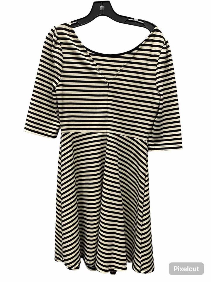 Pixley Size L Cream Black Striped Dress