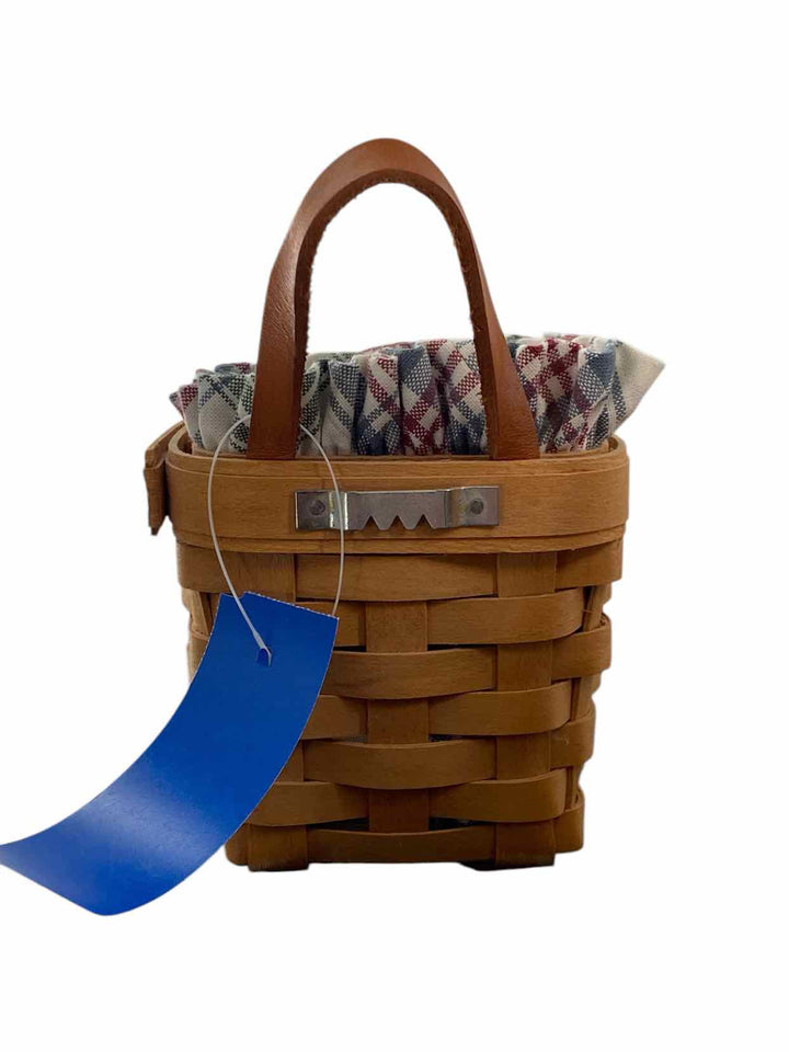 Longaberger Basket Includes Cloth & plastic liner Home Decor