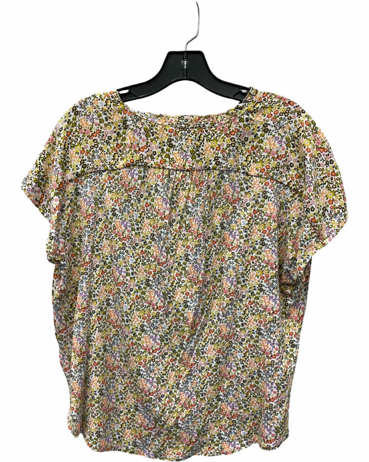 Loft Size M White Multi Floral Short Sleeve Shirts