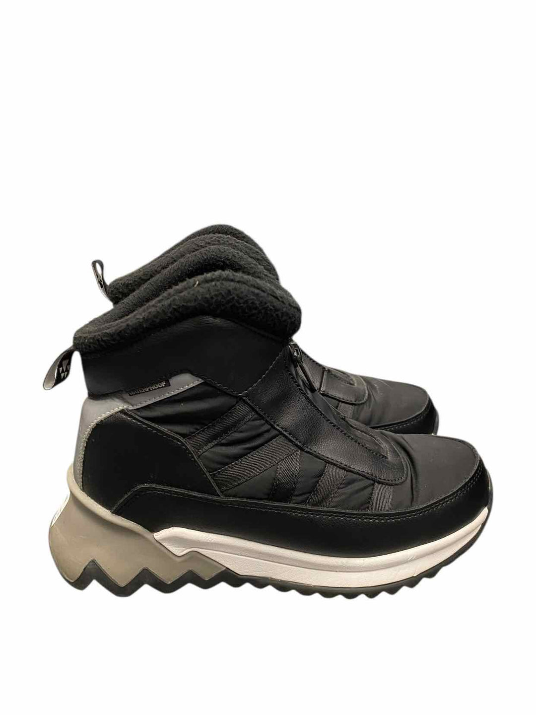 Cougar Shoe Size 6 Black waterproof Boots(Ankle)