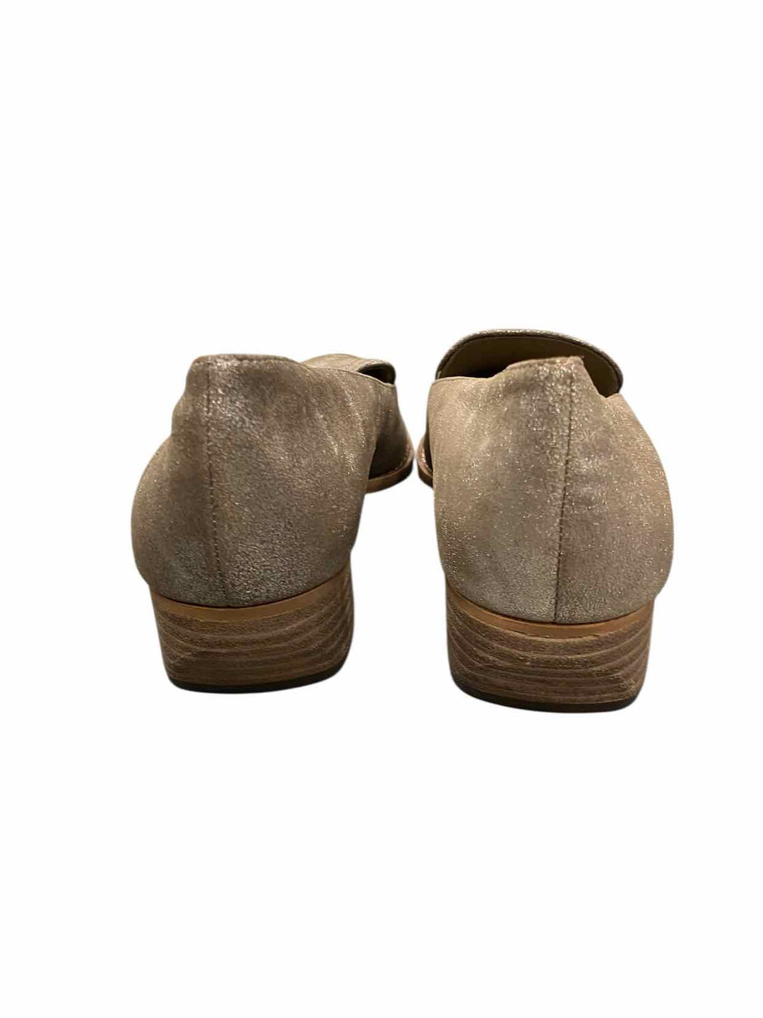 Vince Camuto Shoe Size 7 Silver Loafers