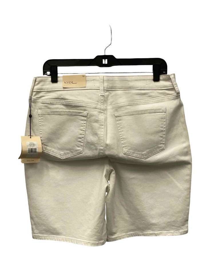 NYDJ Size 10 White Shorts