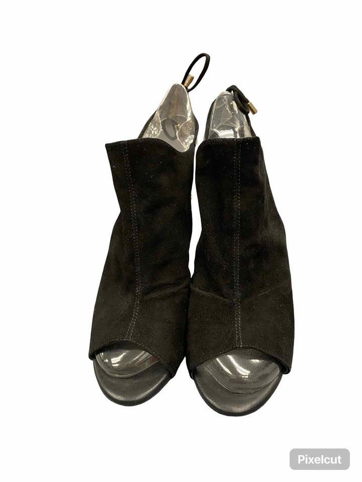White House Black Market Shoe Size 7 Black Suede Heels