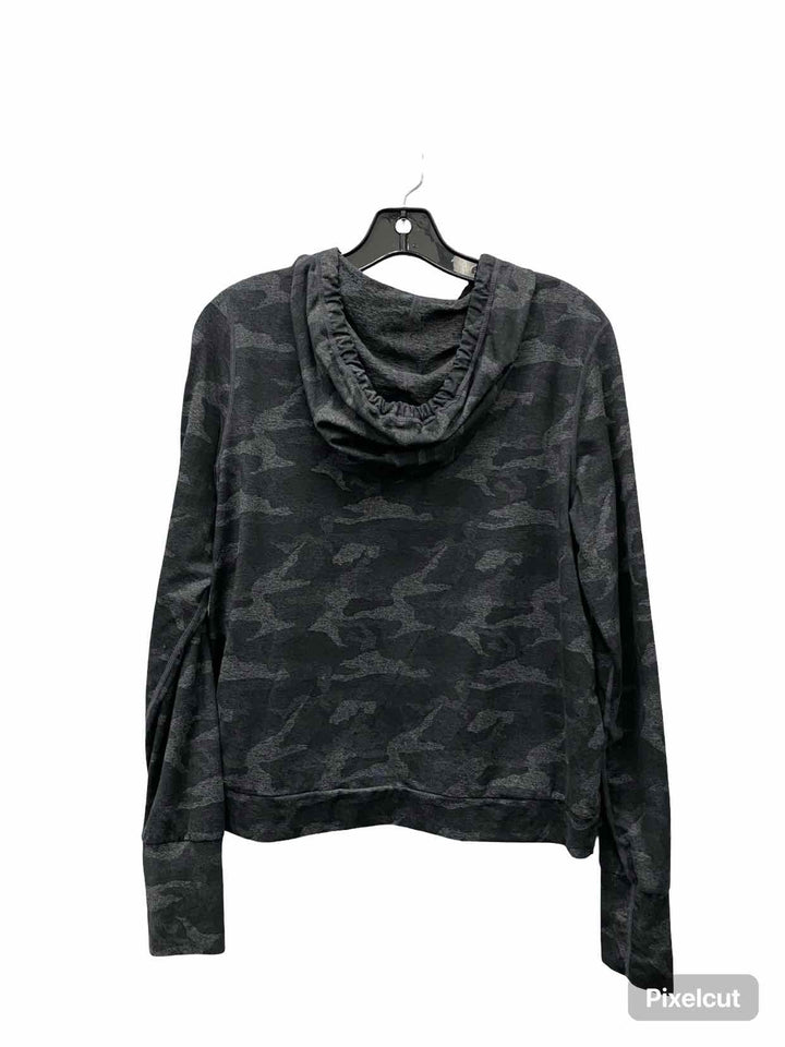 Vuori Size M Gray Print Athletic Long Sleeve