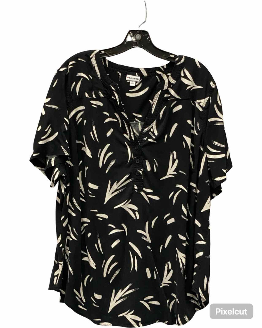 Torrid Size 3X Black White Short Sleeve Shirts