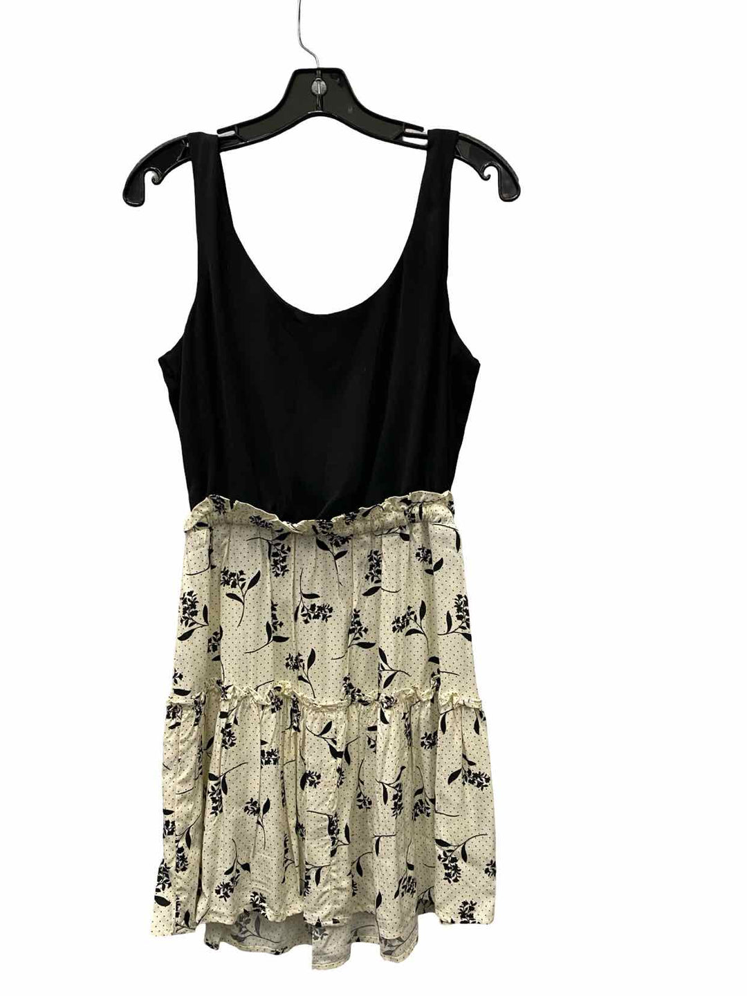 City Triangle Size M Black White Dress